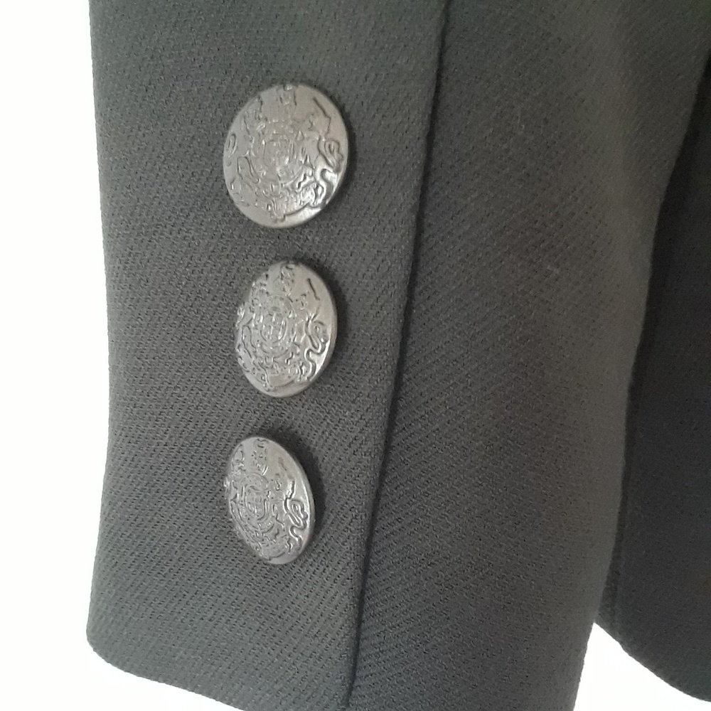 5-Button Contemporary Army Green Coat - Picture 5 of 8